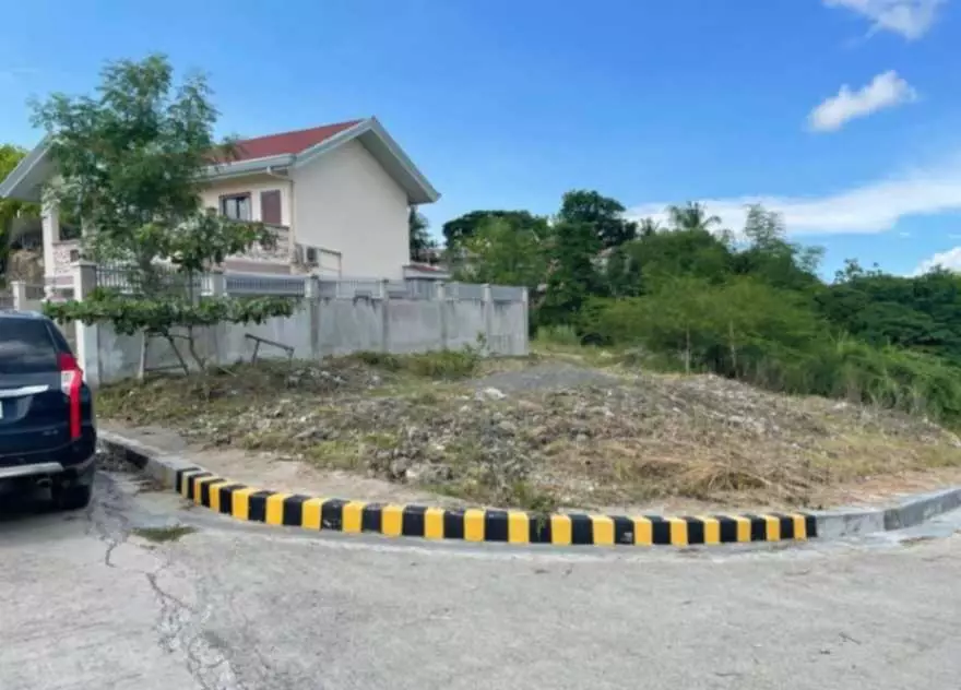 PRIME CORNER LOT FOR SALE IN VISTA VERDE, CONSOLACION CEBU - photo 2