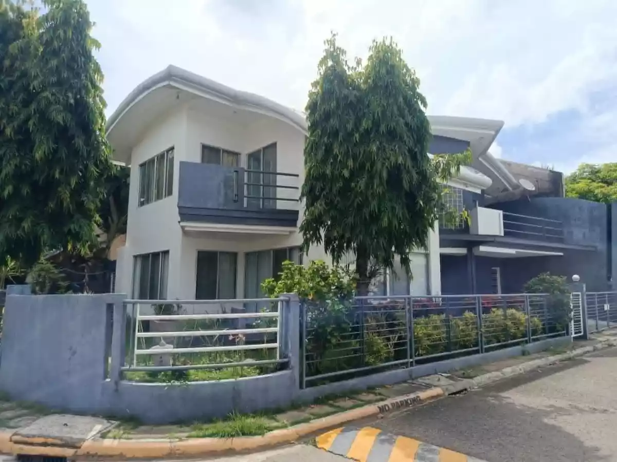 Open photo 18 of 24 — 3-Bedroom House and Lot in Maryville Subdivision, Talamban, Cebu City