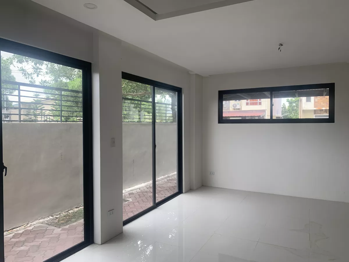 For Sale: 5BR House and Lot in Paliparan I, Dasmarinas — 151 sqm — House and Lot in Dasmarinas, Cavite, 4114 — Photo 5