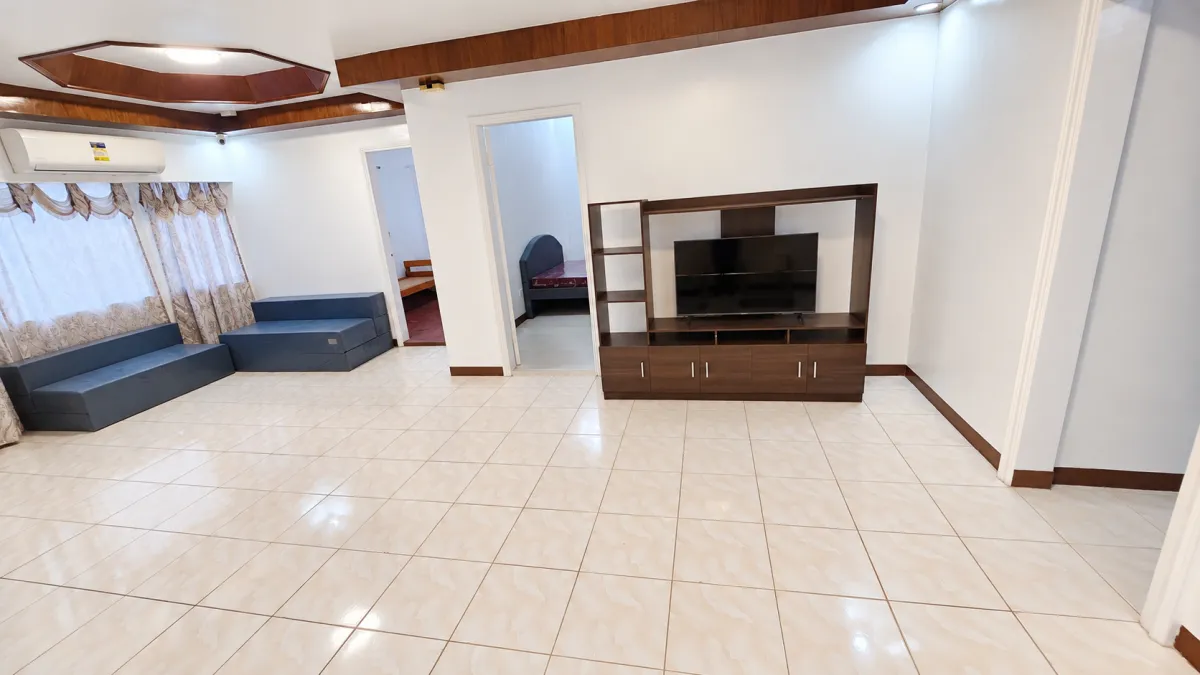 For Sale: 3BR Bungalow House and Lot in Dumaguete City — House and Lot in Dumaguete City, Negros Oriental, 6200 — Photo 5