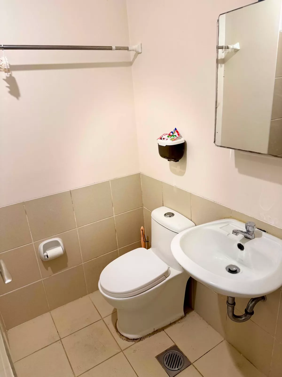 FOR RENT: Pet-Friendly Bare 1BR in Infina Towers, Cubao, QC — 1 Bedroom in Marilag, Quezon City, Metro Manila — Photo 4