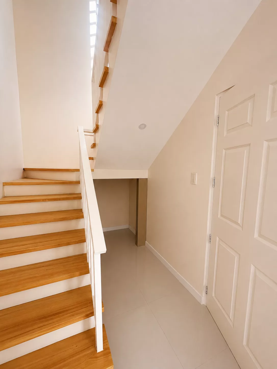 Newly Renovated 4BR House and Lot for Sale in Ridgeview Estates Nuvali, Canlubang, Laguna — House and Lot in Canlubang, Calamba, Laguna — Photo 7
