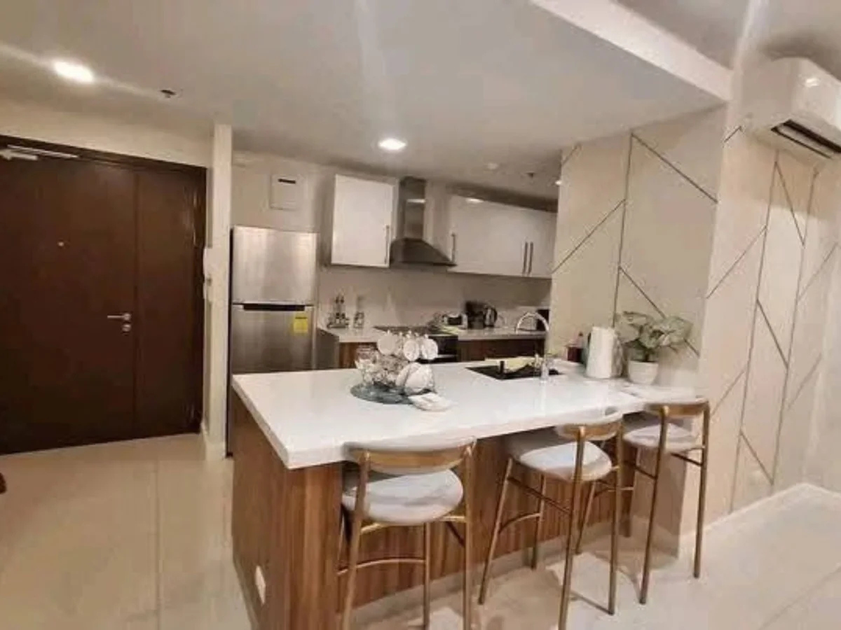 For Rent: 1BR Condo in Mabolo, Cebu City — The Alcoves — 1 Bedroom in Mabolo, Cebu City, Cebu — Photo 2