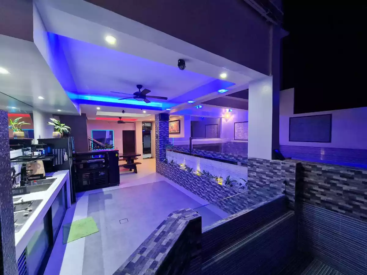 For Sale: 5BR Resort in Pansol, Calamba — 687 sqm — Beach House / Resort in Pansol, Calamba, Laguna — Photo 4