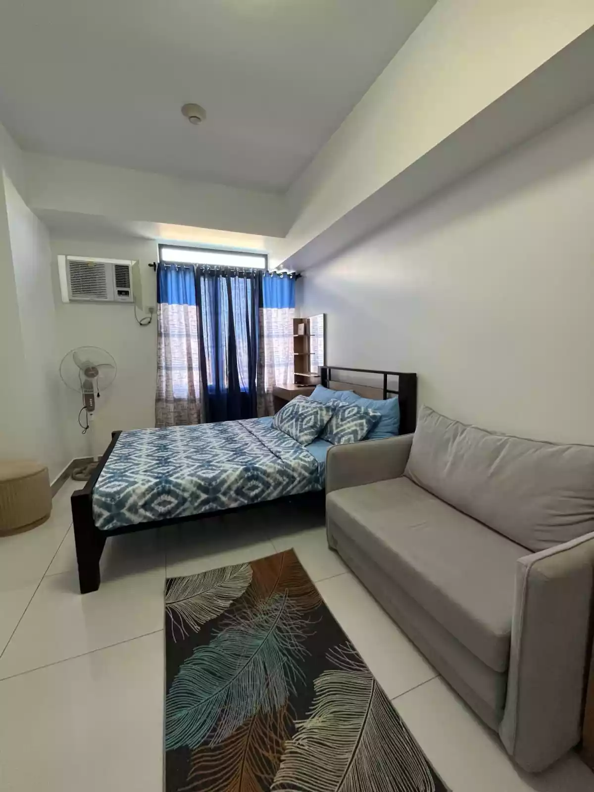 Open photo 13 of 15 — Fully Furnished Studio Unit for Rent in ARC Towers Cebu