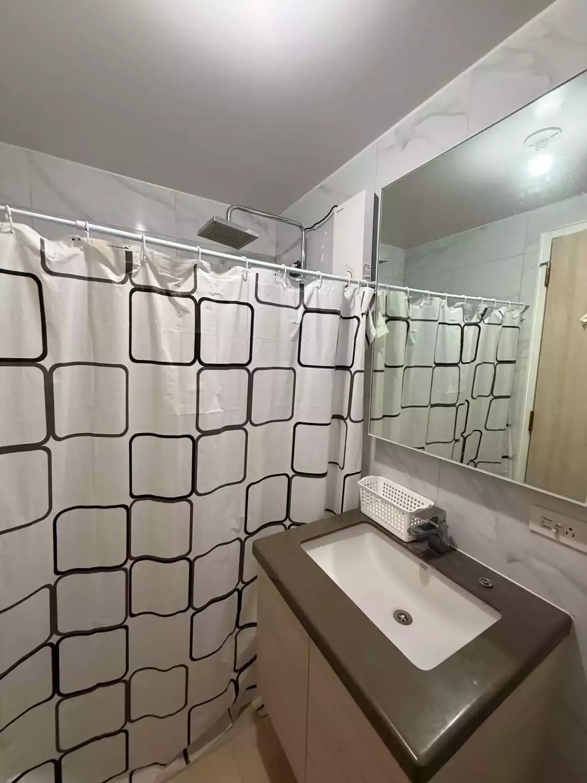 MANDANI BAY SUITES Tower2 (Fully Furnished Studio Unit) — Studio in Centro, Mandaue City, Cebu — Photo 6
