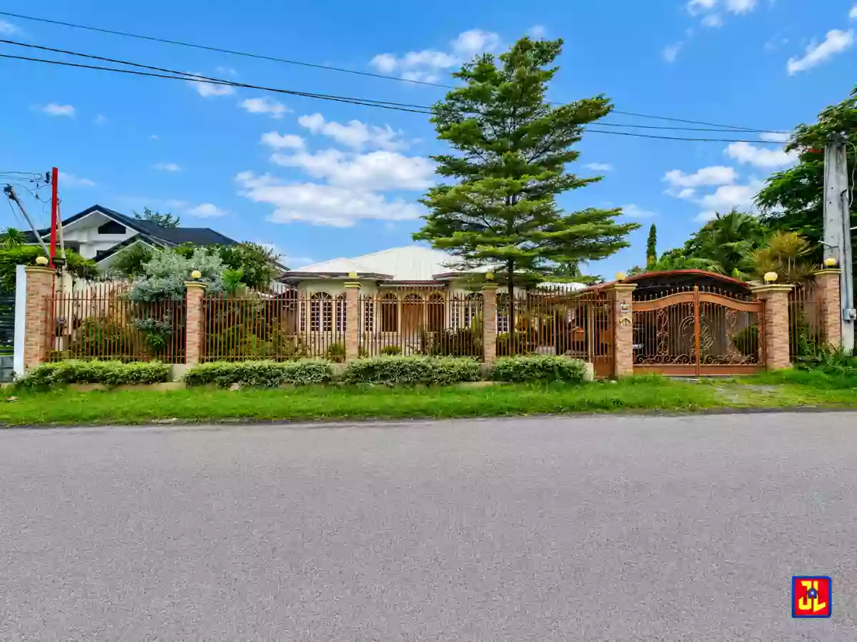 For Sale: Amazing House in Junob, Dumaguete City, Negros Oriental [available]