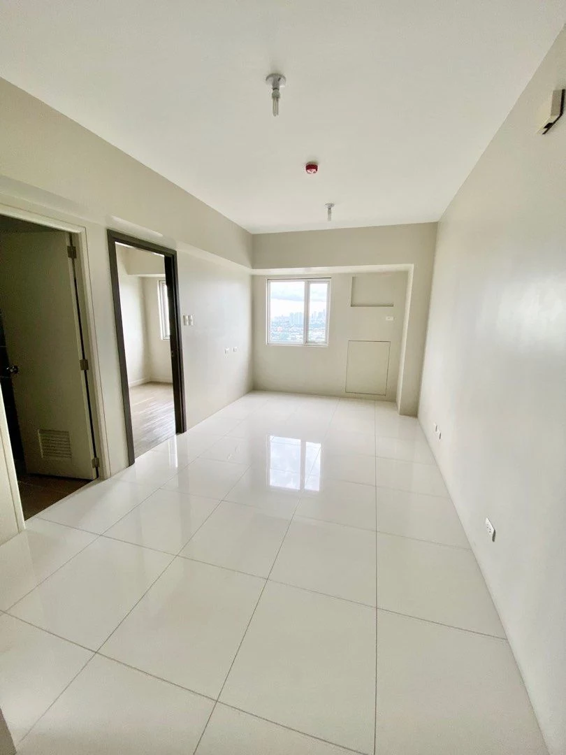 2-Bedroom Condo facing Wack Wack Golf Course (50.4 sqm) – Mandaluyong City — 2 Bedrooms in Addition Hills, Mandaluyong City, Metro Manila — Photo 7