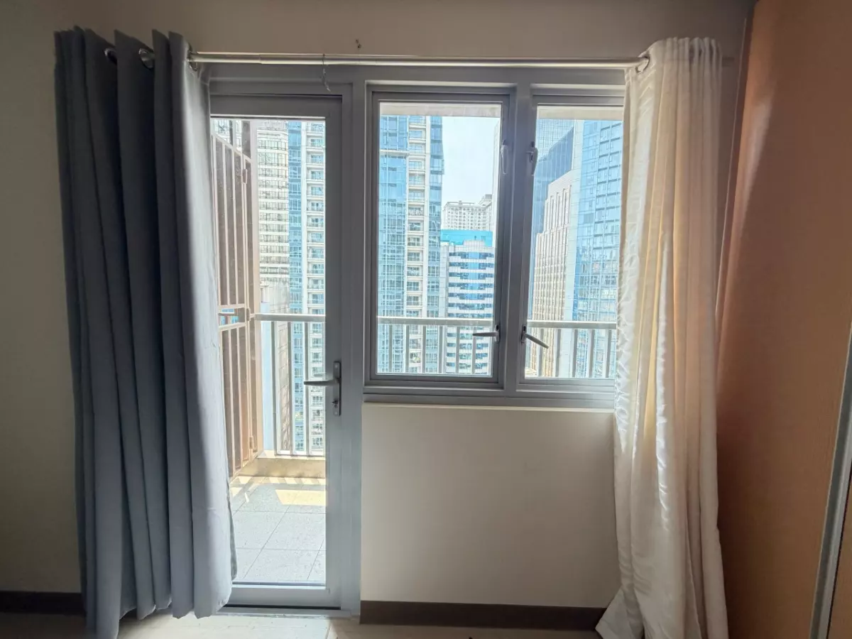 For Sale: The Ellis Makati 2BR Condo in Makati City — 2 Bedrooms in San Antonio, Makati City, Metro Manila — Photo 3