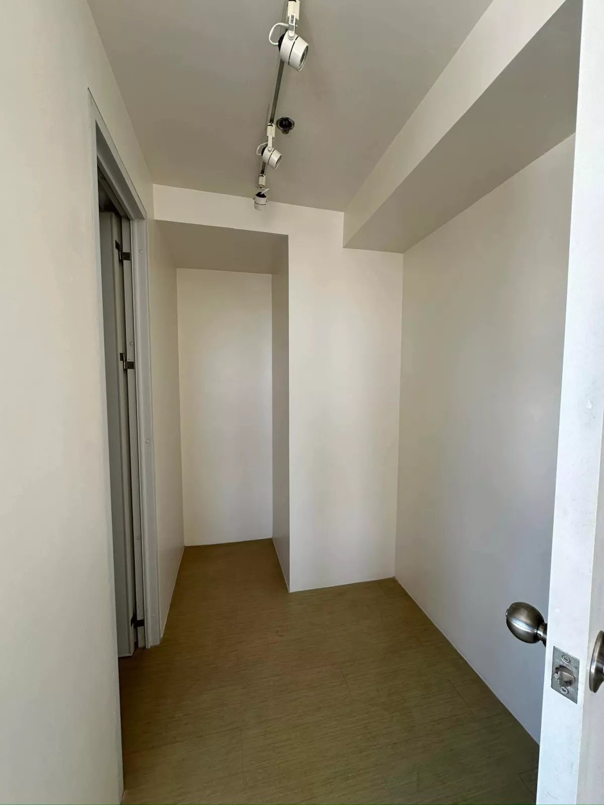 Corner 2 Bedroom Centrio Condo For Sale — 2 Bedrooms in Barangay 24 (Pob.), Cagayan de Oro City, Misamis Oriental — Photo 5
