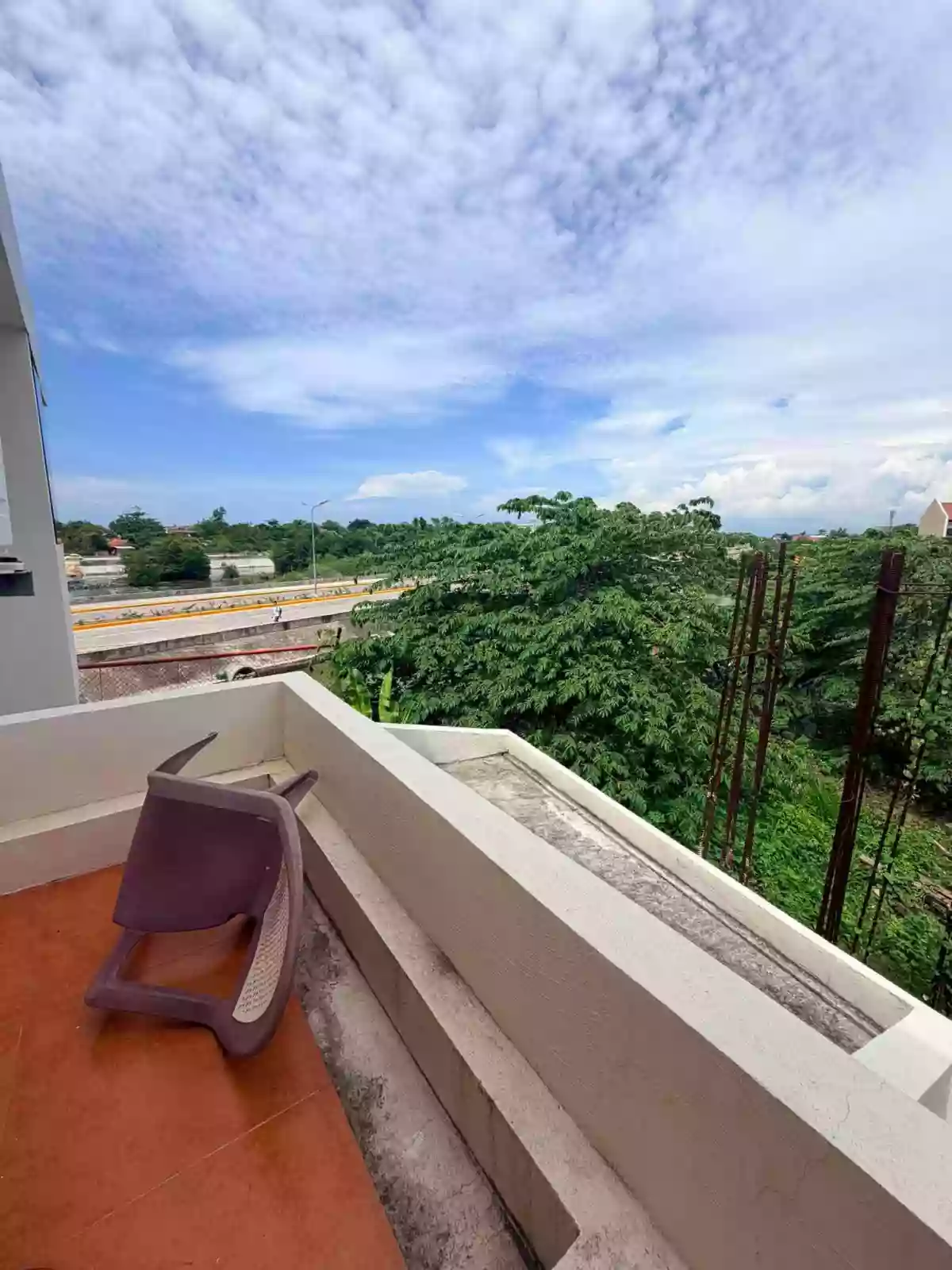 Open photo 26 of 30 — Rush Sale | Brand New Fully Furnished Single-Detached House with Swimming Pool in Cordova, Cebu