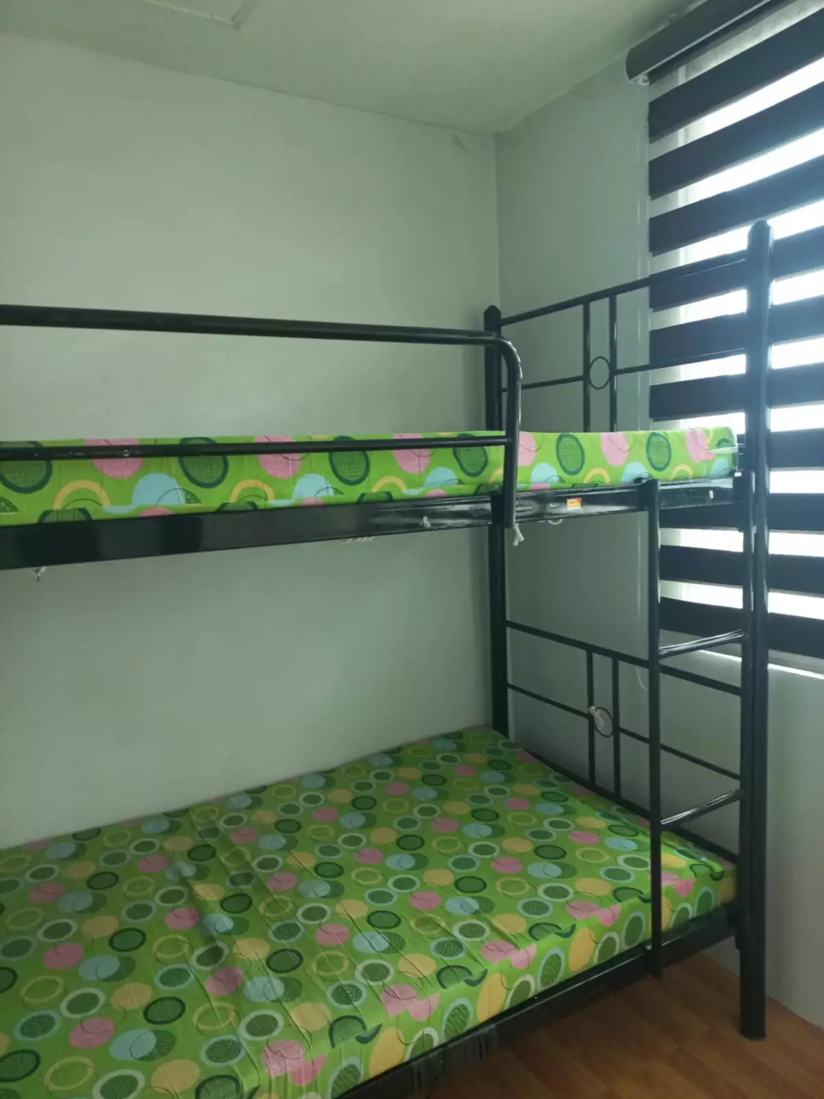 FOR SALE: 3BR Condo Near EDSA, Mandaluyong City — Fully Furnished (Negotiable) — 3 Bedrooms in Metro Manila, 1552, Philippines — Photo 4