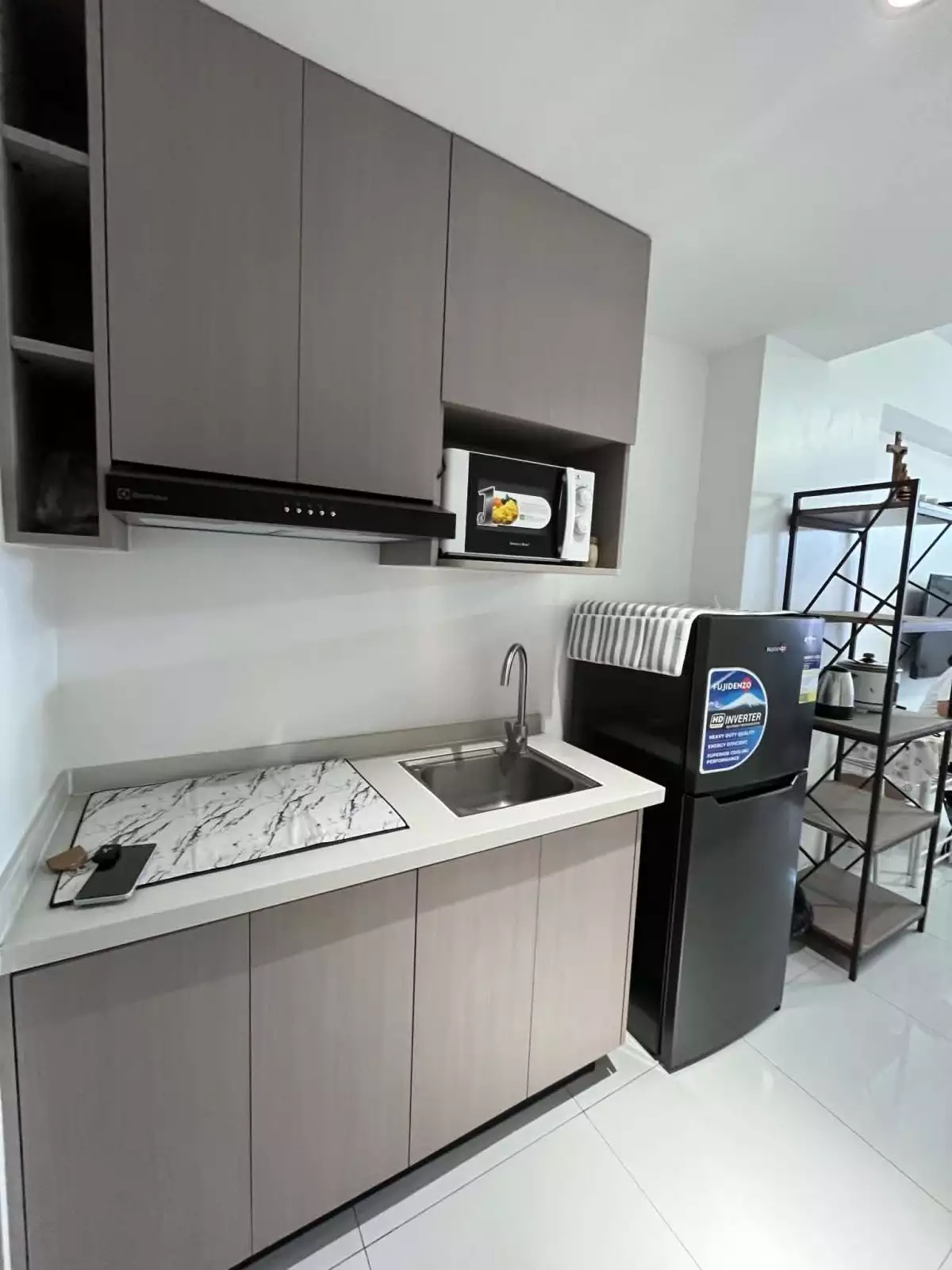 Open photo 11 of 15 — Fully Furnished Studio Unit for Rent in ARC Towers Cebu