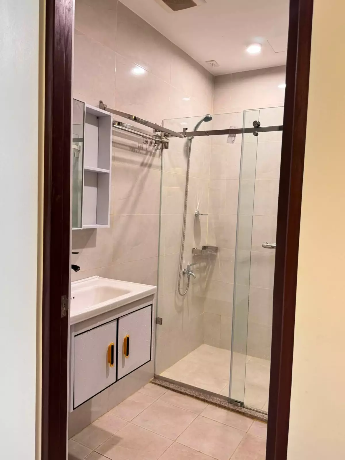 For Rent: Studio Condo with Parking in Apas, Cebu City — Mivela Garden Residences — Studio in Apas, Cebu City, Cebu — Photo 6