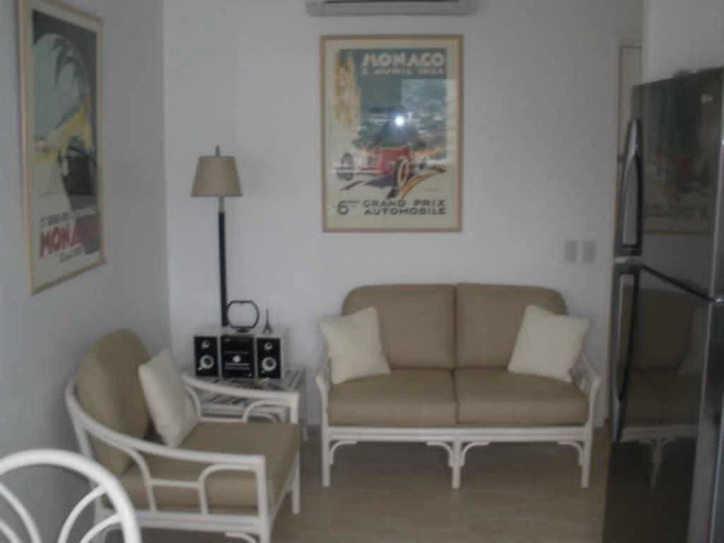 For Sale: 1BR Condo in La Guardia Flats Lahug, Cebu City — 50 sqm Balcony — 1 Bedroom in Lahug, Cebu City, Cebu — Photo 3