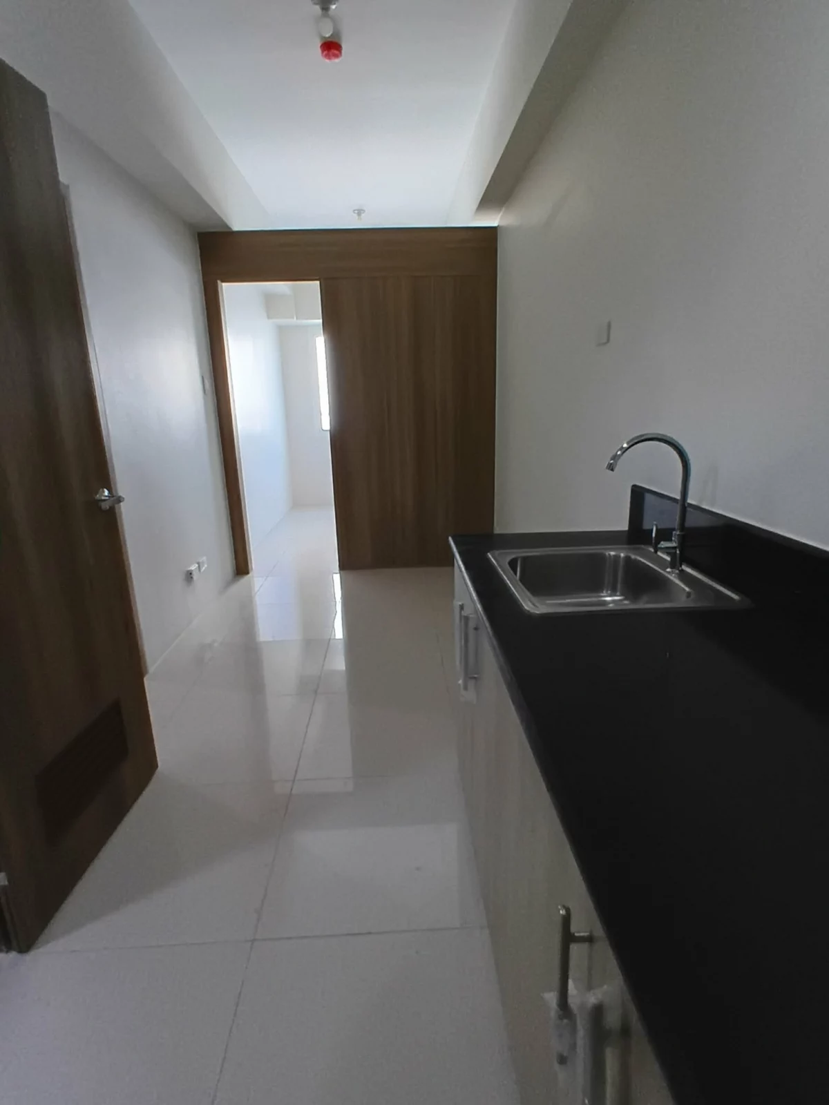 For Sale: Smdc Field Residences Studio in San Dionisio, Paranaque City — Studio in San Dionisio, Paranaque City, Metro Manila — Photo 5