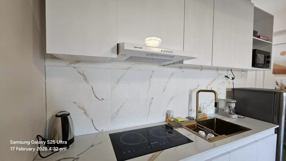 For Rent: 1BR Condo with Balcony in Royal Oceancrest Mactan, Lapu-lapu City — 30 sqm — 1 Bedroom in Mactan, Lapu-lapu City, Cebu — Photo 6