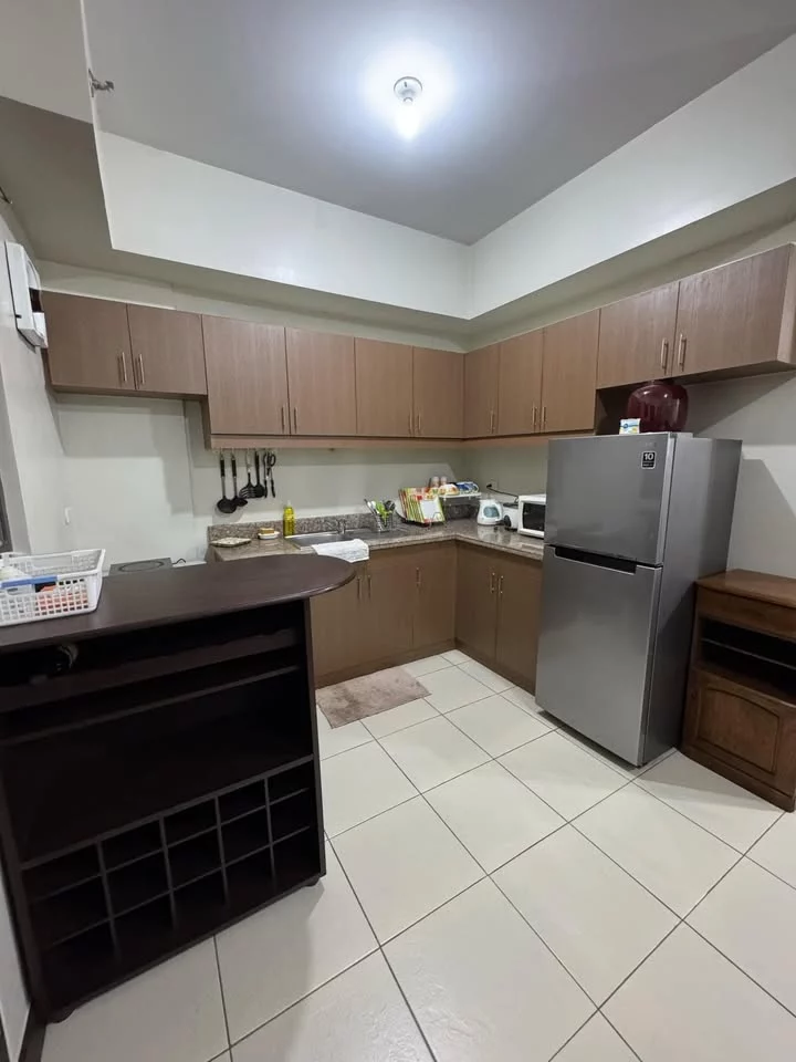 For Sale: 2BR Condo in Sun Valley, Paranaque City — 80 sqm — 2 Bedrooms in Paranaque City, Metro Manila, 1702 — Photo 5