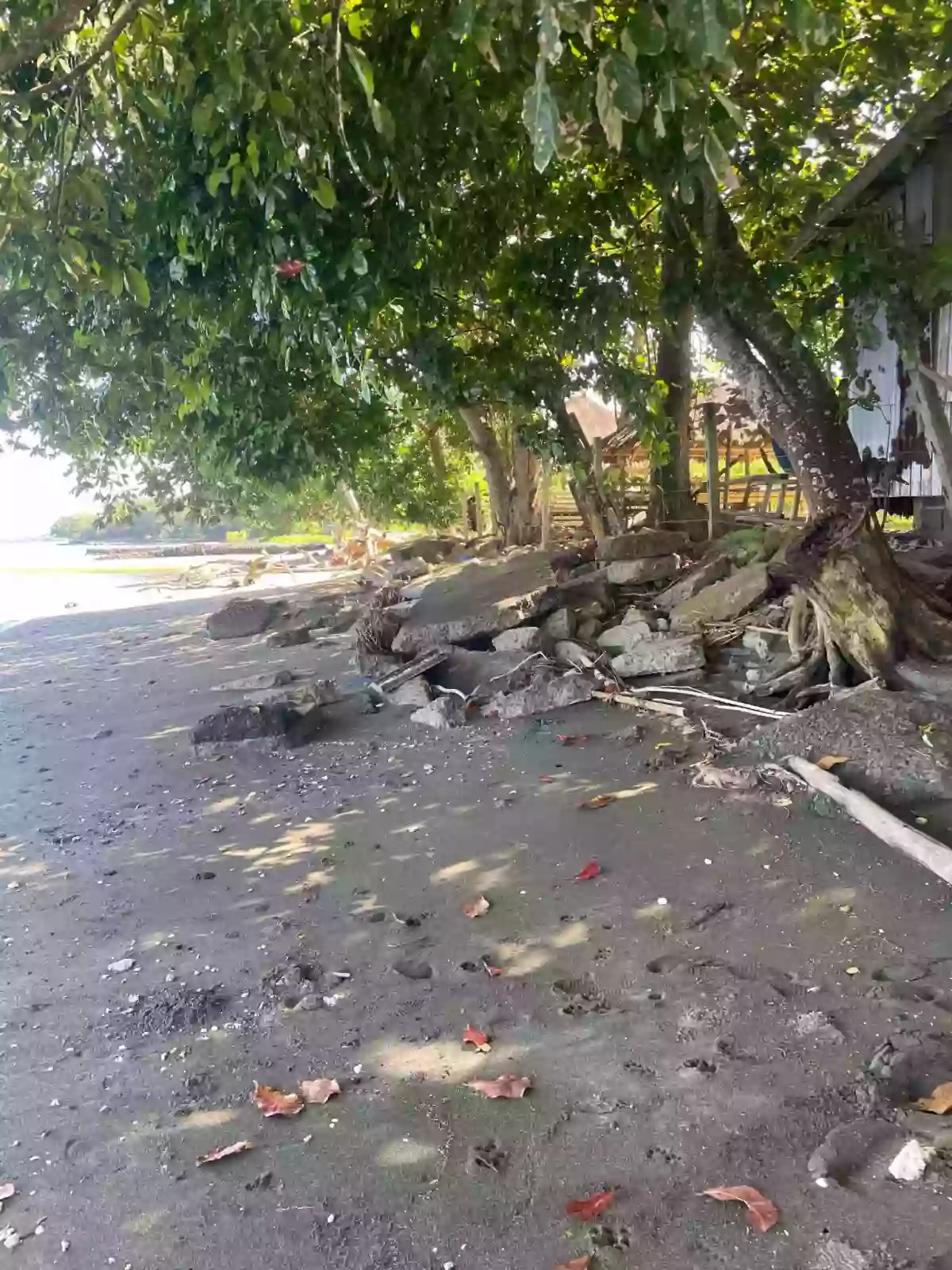 BEACH FRONT PROPERTY IN MAGSAYSAY — Beach Lot in Magsaysay, Misamis Oriental, 9015 — Photo 4