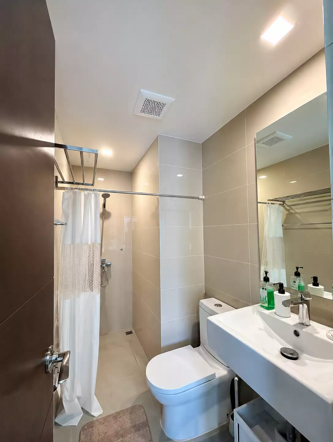 CONDOMINIUM FOR SALE! — 1 Bedroom in Gen. Trias, Cavite, 4107 — Photo 2