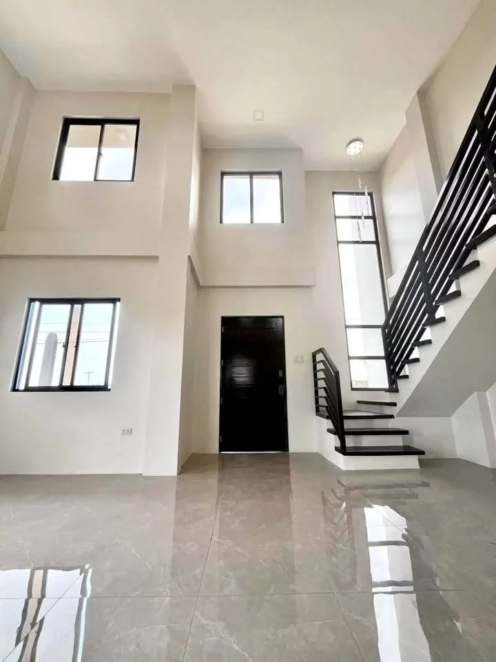 For Sale: 3BR House and Lot in Granada, Bacolod City — 140 sqm — House and Lot in Bacolod City, Negros Occidental, 6100 — Photo 3