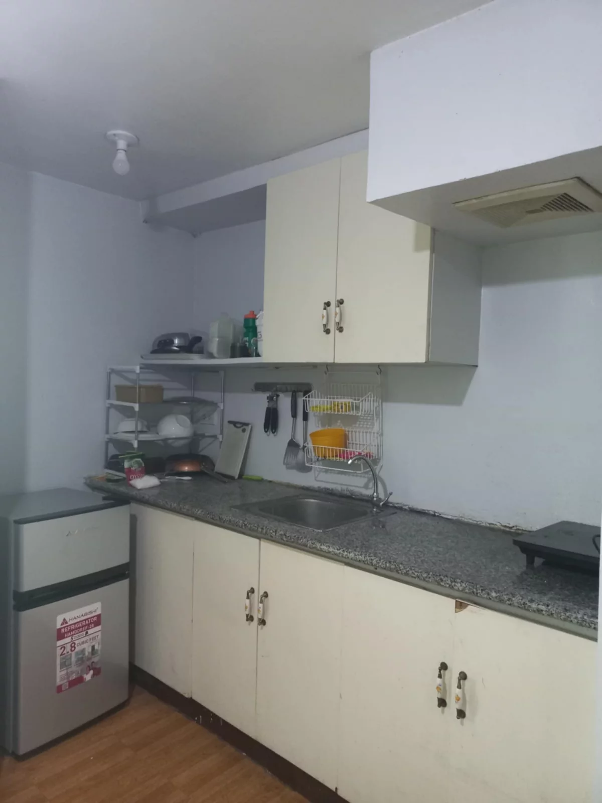 FOR SALE: 3BR Condo Near EDSA, Mandaluyong City — Fully Furnished (Negotiable) — 3 Bedrooms in Metro Manila, 1552, Philippines — Photo 5