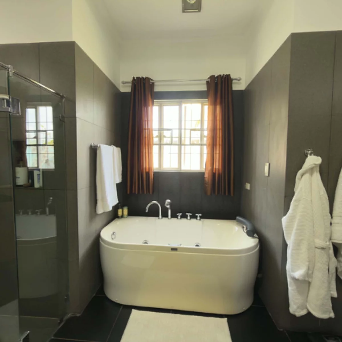 For Sale: 4BR House and Lot in Damilag, Manolo Fortich — 2362 sqm — House and Lot in Manolo Fortich, Bukidnon, 8703 — Photo 4