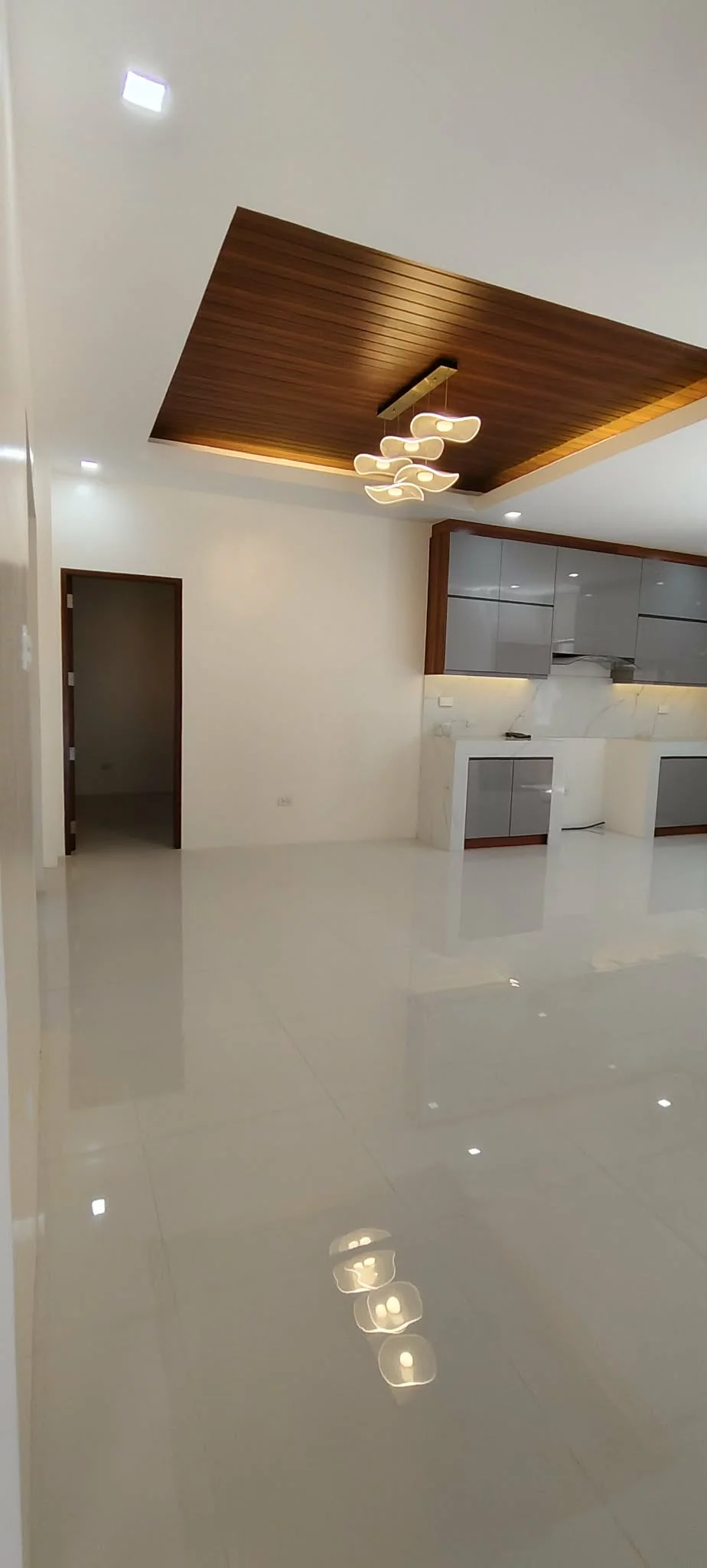 FOR SALE ELEGANT BRAND NEW HOUSE INSIDE AN EXCLUSIVE AND HIGH-END SUBDIVISION, CONSOLACION, CEBU — House and Lot in Consolacion, Cebu, 6001 — Photo 7