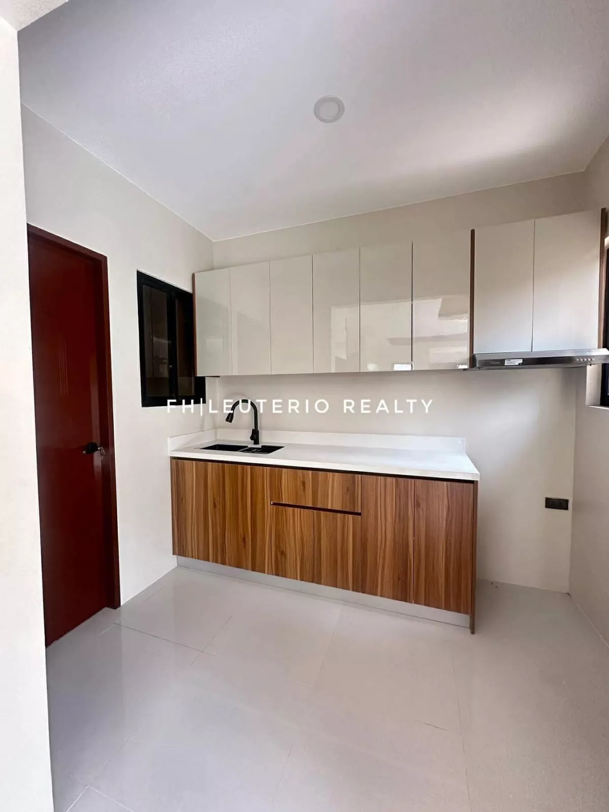 For Sale: 5BR House and Lot in Communal, Davao City — 220 sqm — House and Lot in Communal, Davao City, Davao del Sur — Photo 3