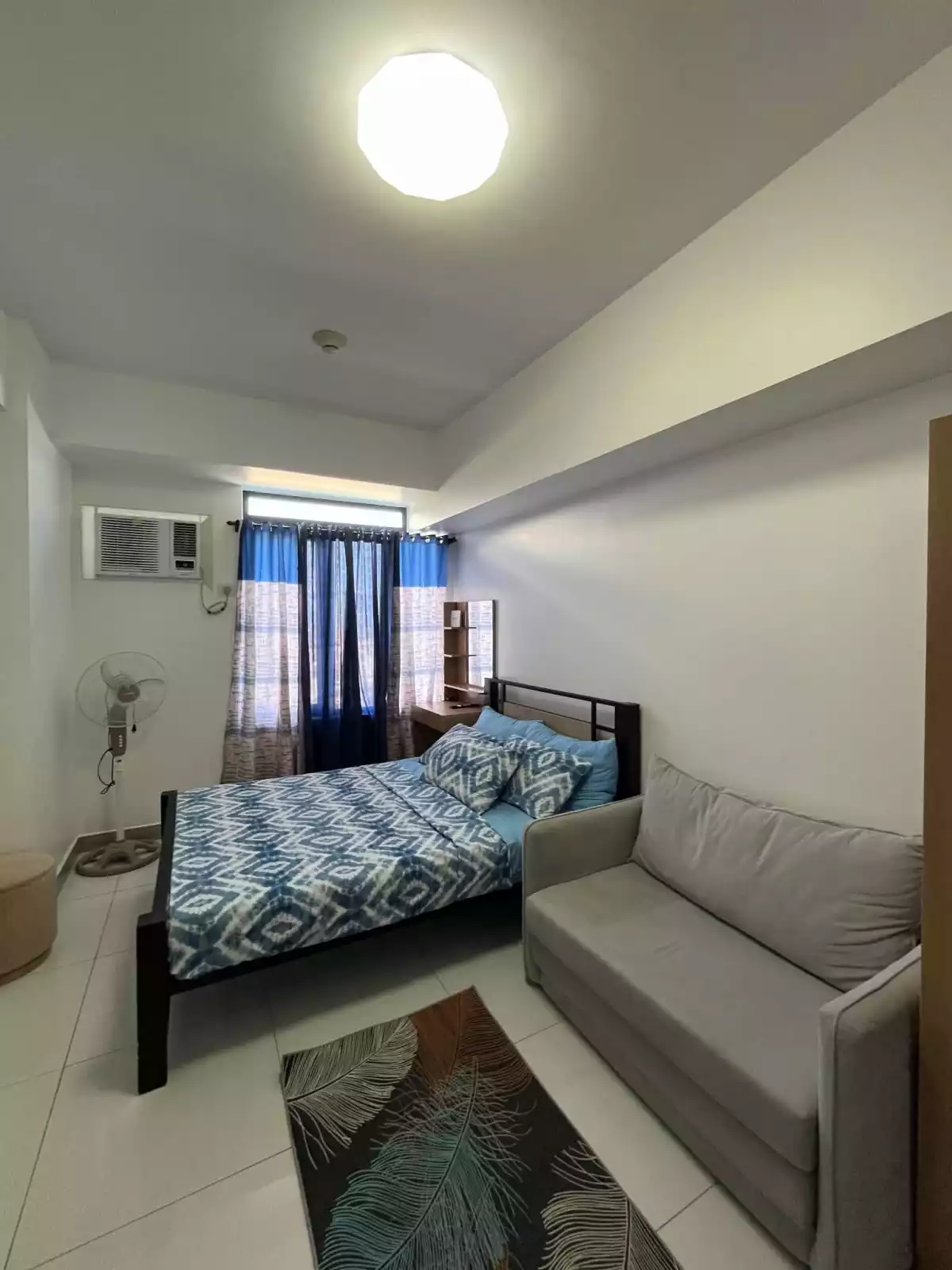 Open photo 14 of 15 — Fully Furnished Studio Unit for Rent in ARC Towers Cebu
