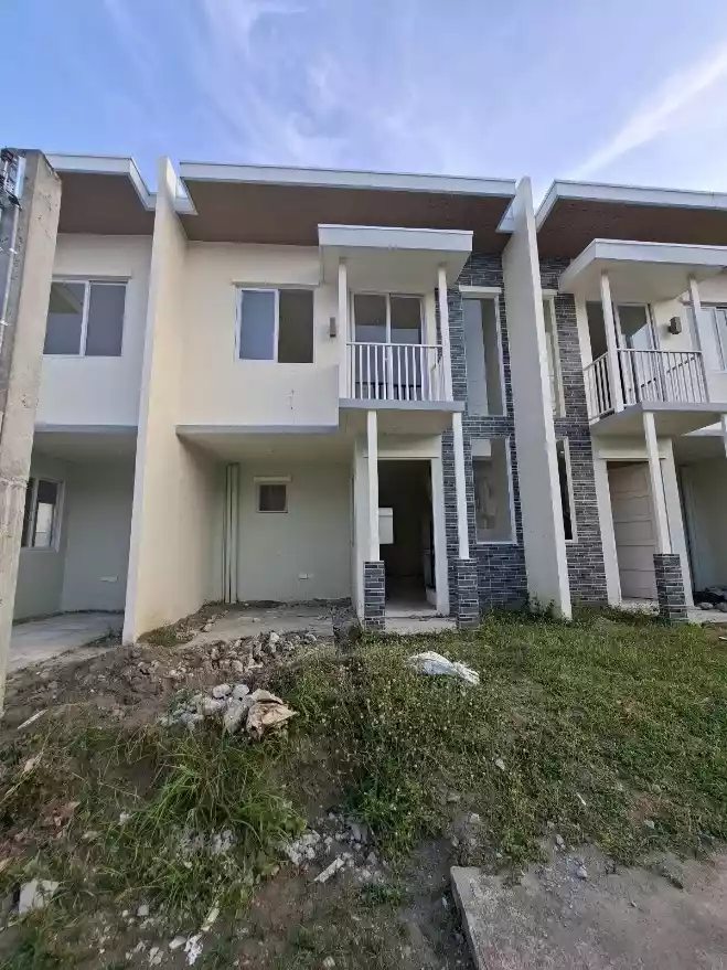For Assume: Casa Mira Homes Dumaguete — Townhouse in Junob, Dumaguete City, Negros Oriental — Photo 2