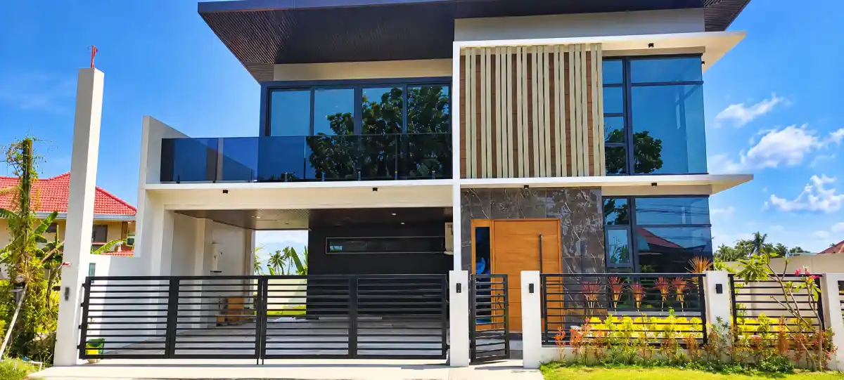 HOUSE AND LOT FOR SALE IN CORONA DEL MAR FOR PHP37M ONLY ‼️