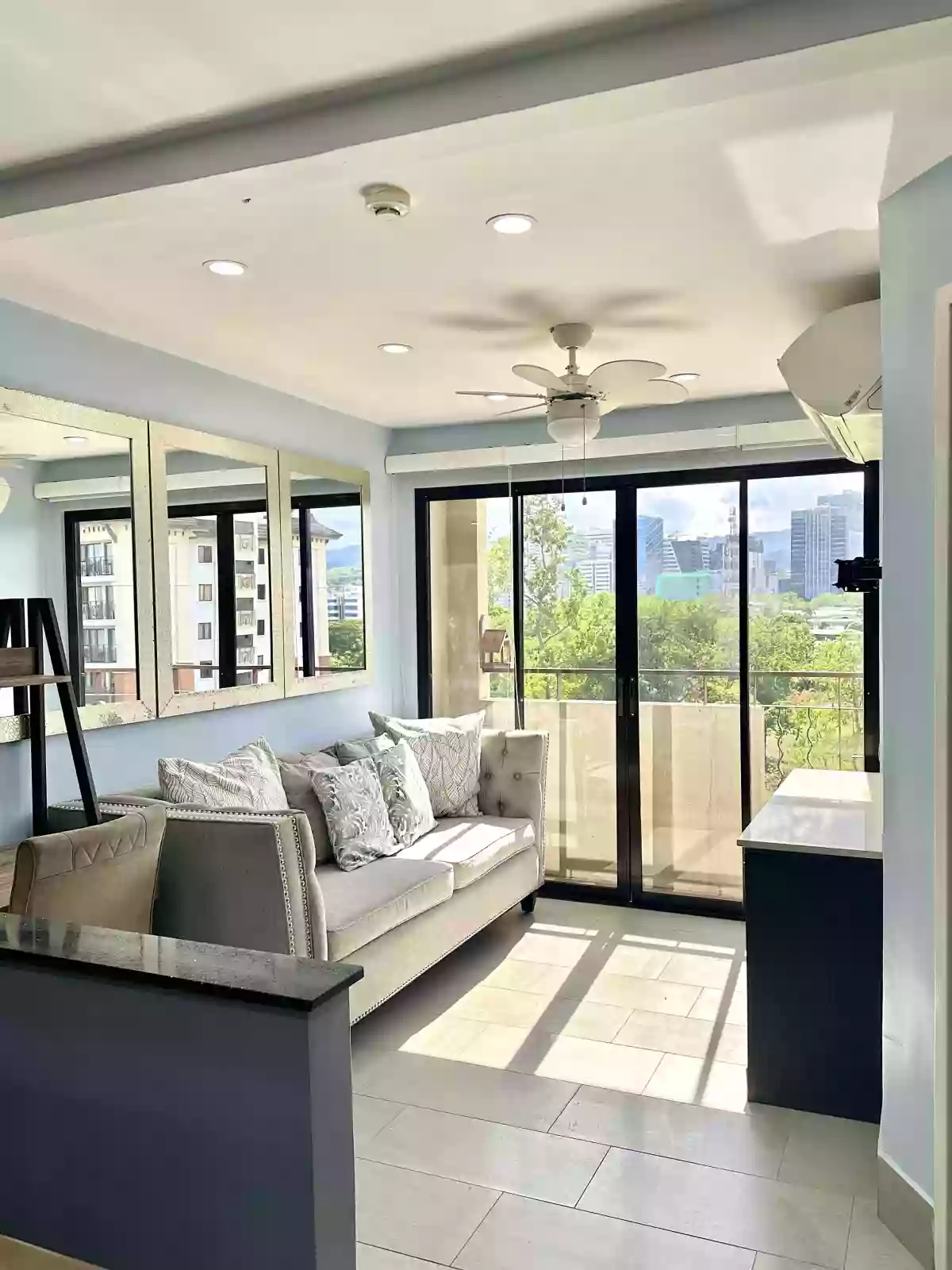 One Oasis 1 Bedroom Condo For Sale in Kasambagan, Cebu City