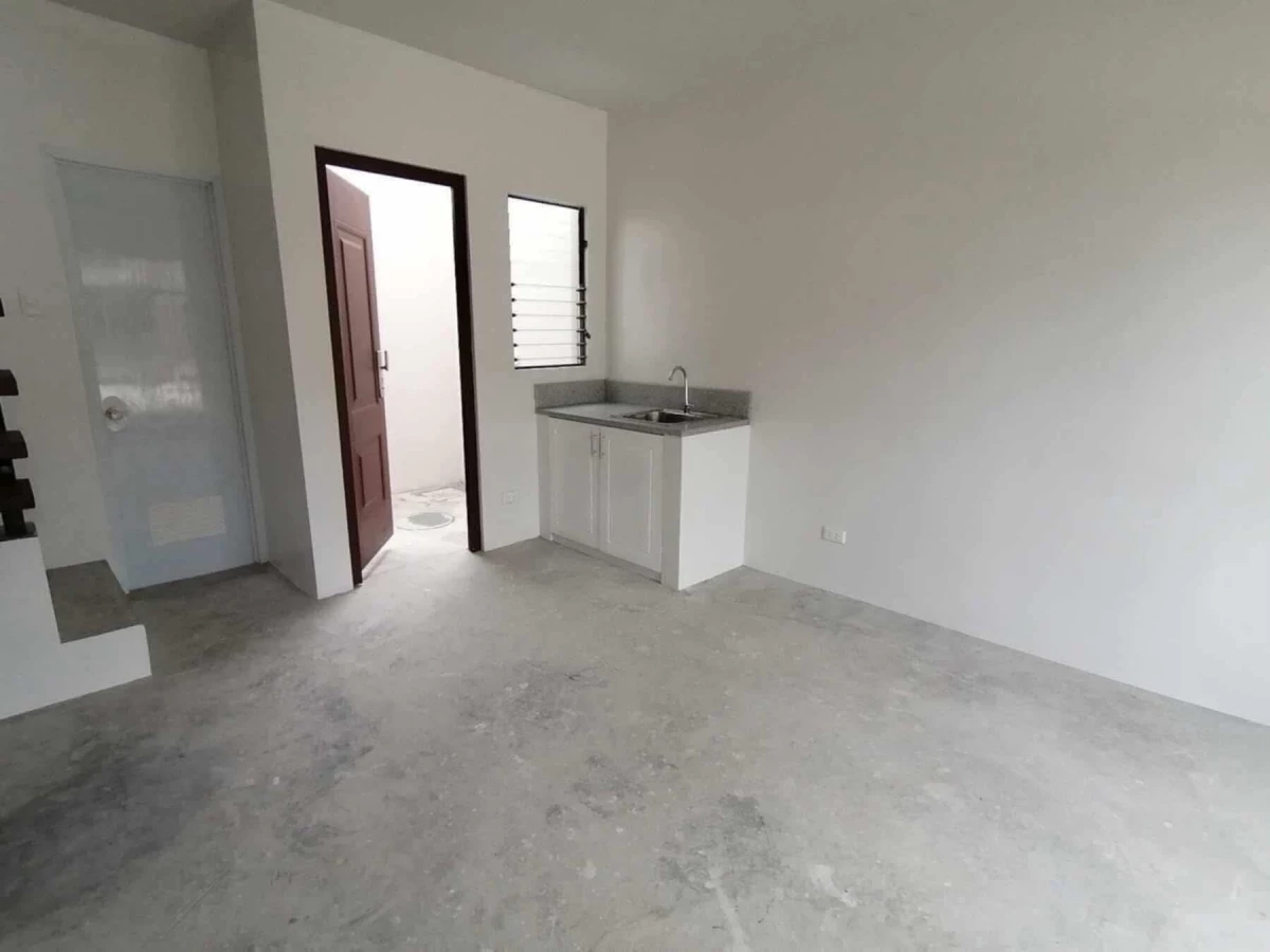 For Sale: 2BR Townhouse in Subabasbas, Lapu-Lapu City — 40 sqm — Townhouse in Lapu-lapu City, Cebu, 6015 — Photo 3
