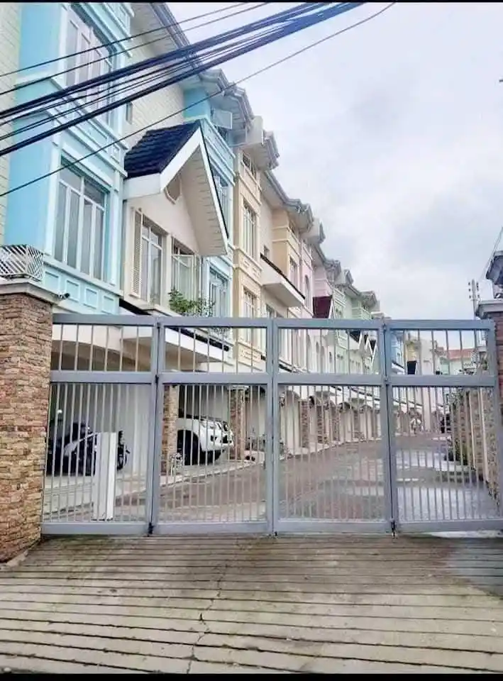 For Rent: 4BR Townhouse in Guadalupe, Cebu City — Villa Vicenta Townhouse
