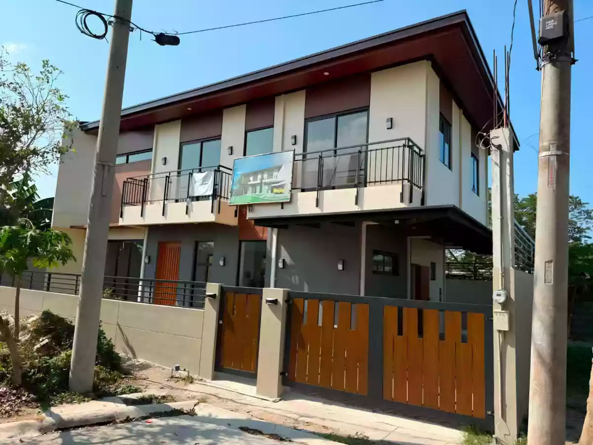 For Sale: 4BR House and Lot in Paliparan I, Dasmarinas — 166 sqm