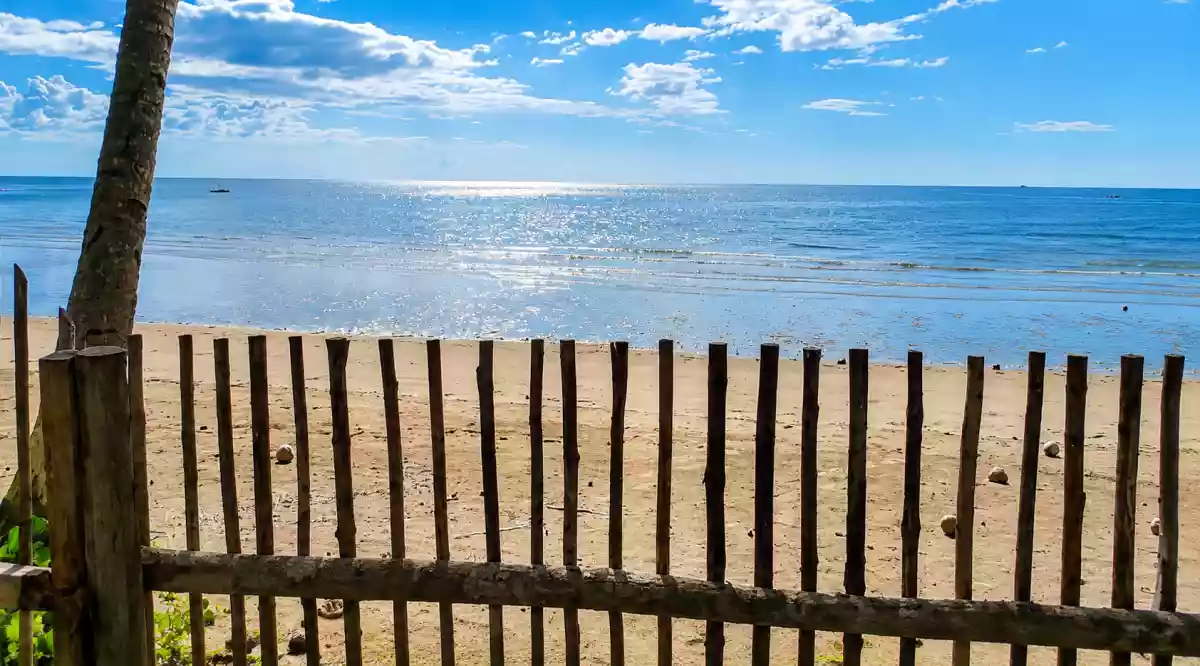 𝐁𝐄𝐀𝐂𝐇𝐅𝐑𝐎𝐍𝐓 𝐋𝐎𝐓 𝐅𝐎𝐑 𝐒𝐀𝐋𝐄 – 𝐀𝐏𝐔𝐑𝐀𝐖𝐀𝐍, 𝐀𝐁𝐎𝐑𝐋𝐀𝐍 (𝐏𝐀𝐋𝐀𝐖𝐀𝐍)