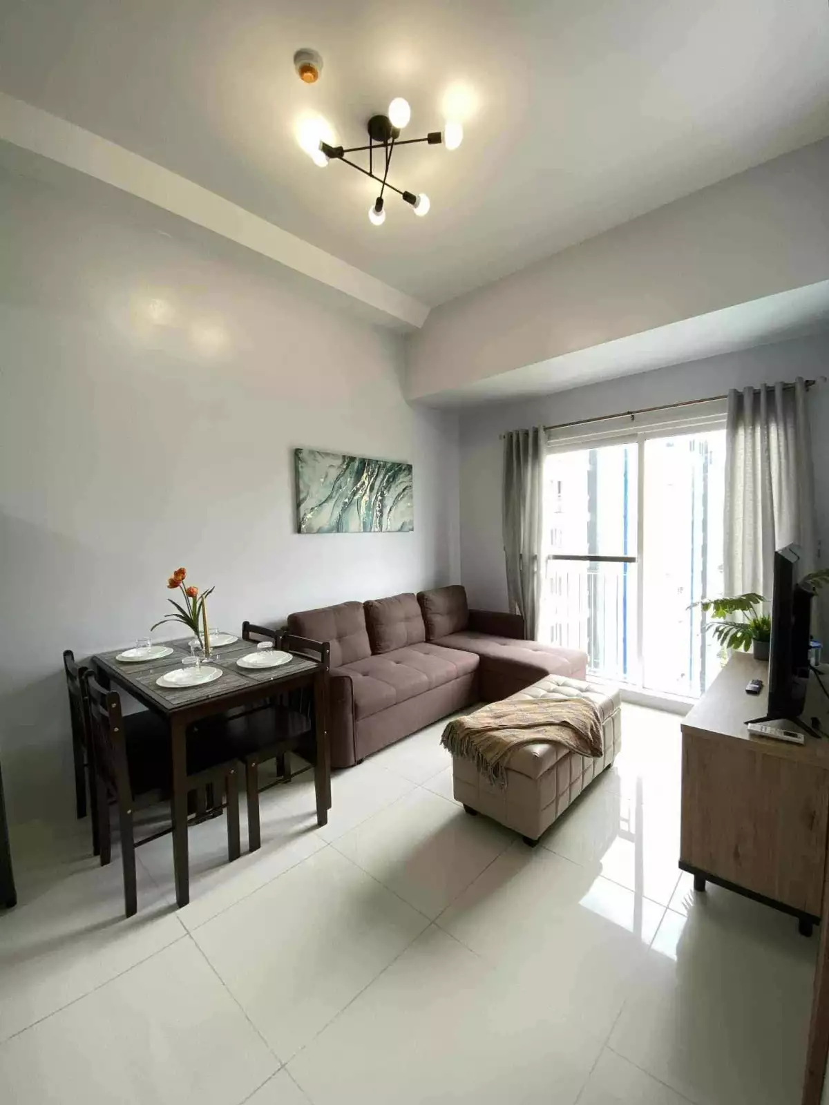 Rush Sale: Jenny Bataluna- Your Dream Condo in Tagaytay Awaits / SMDC Wind Residence — 2 Bedrooms in Maharlika West, Tagaytay City, Cavite — Photo 4