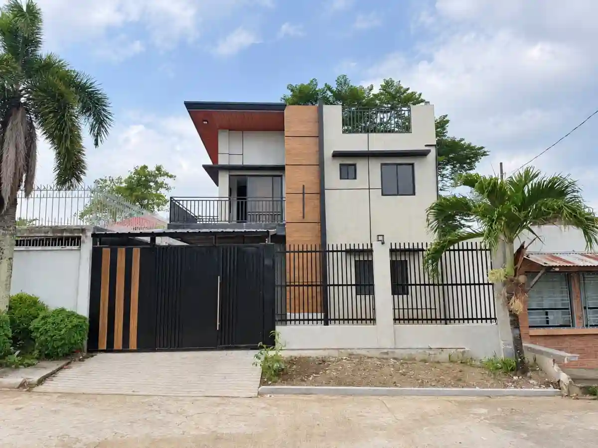 FOR SALE: 4BR House and Lot in Blumentritt, Murcia — 160 sqm