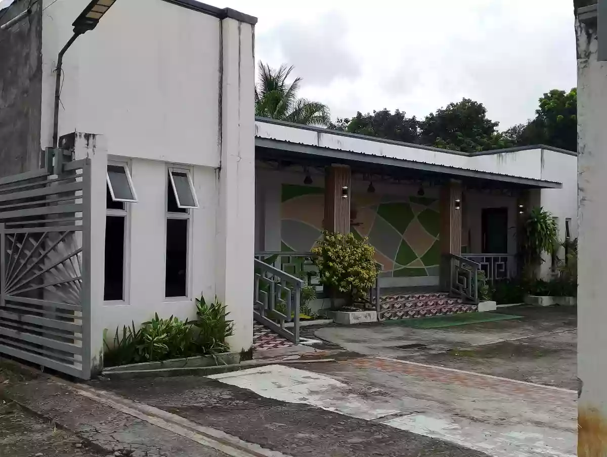 For sale: Cannery Site Building in Polomolok — business operations