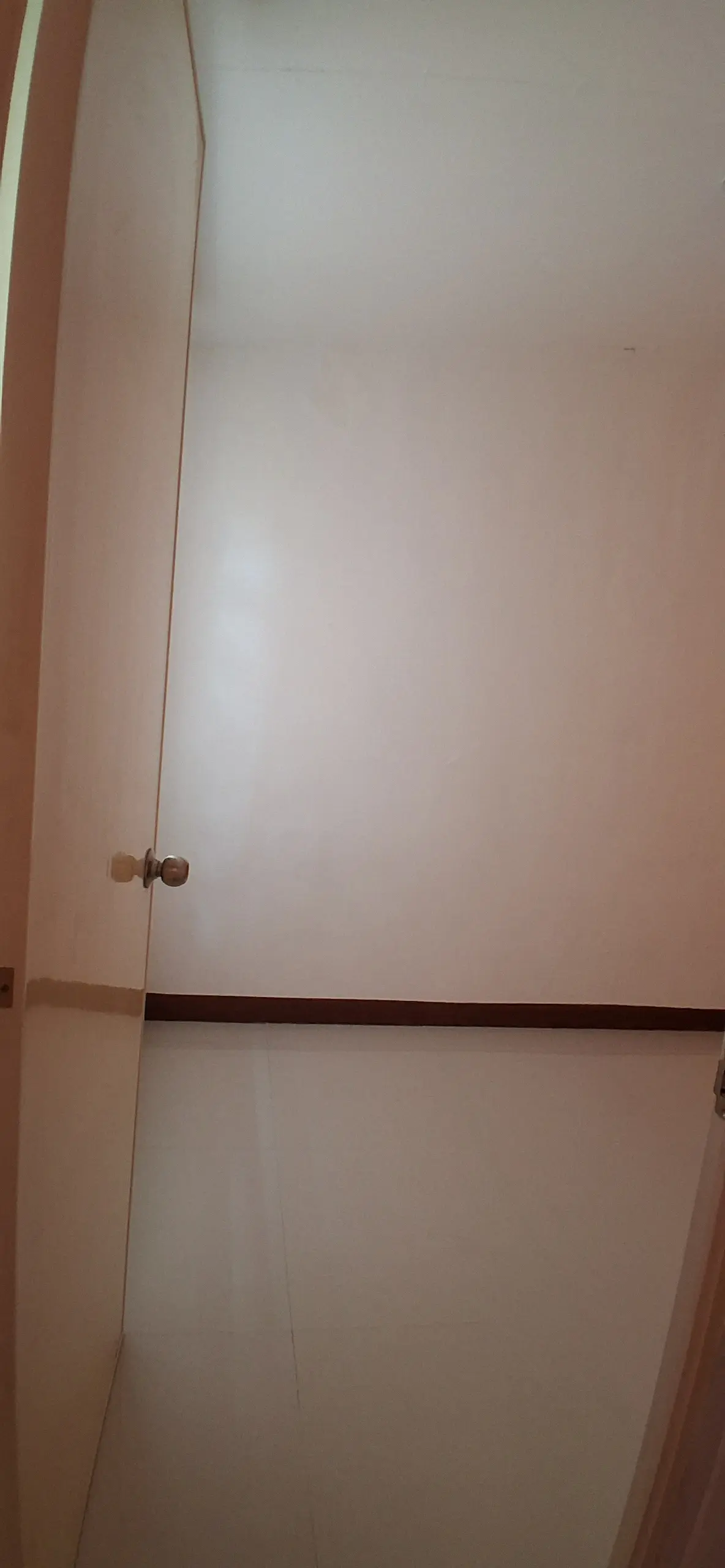 Rush Sale — Townhouse in Navarro, Gen. Trias, Cavite — Photo 4