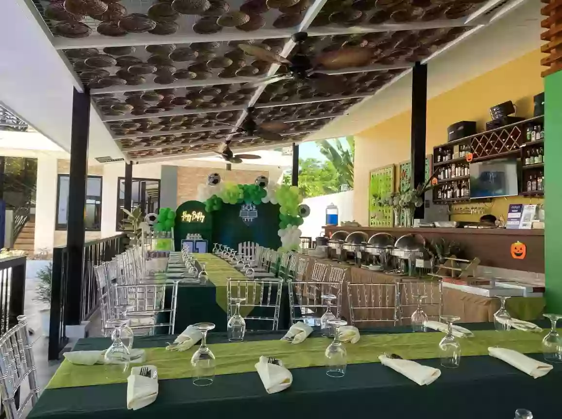For Sale: 24 Bedrooms Resort and House in Irawan, Puerto Princesa City — 2593 sqm