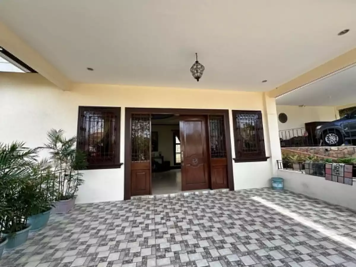 BACK ON THE MARKET | LUXURY MANSION FOR SALE IN VISTA GRANDE — House and Lot in Talisay City, Cebu, 6045 — Photo 4