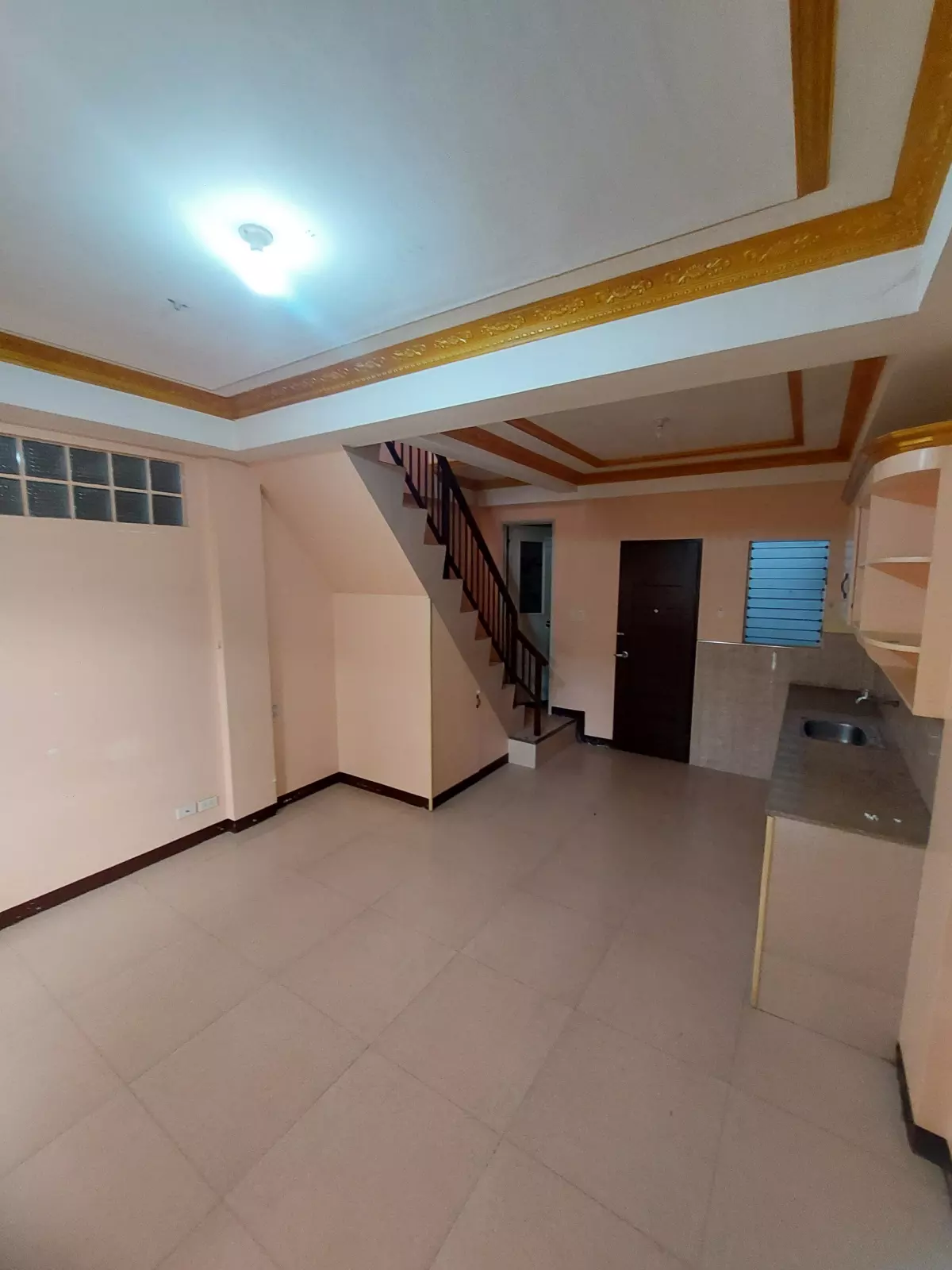 Open photo 12 of 30 — FOR SALE | Income-Generating 4-Unit Apartment