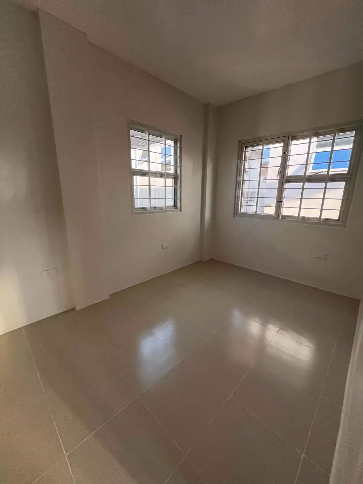 Open photo 12 of 13 — 3 Bedroom House and Lot For Rent!
