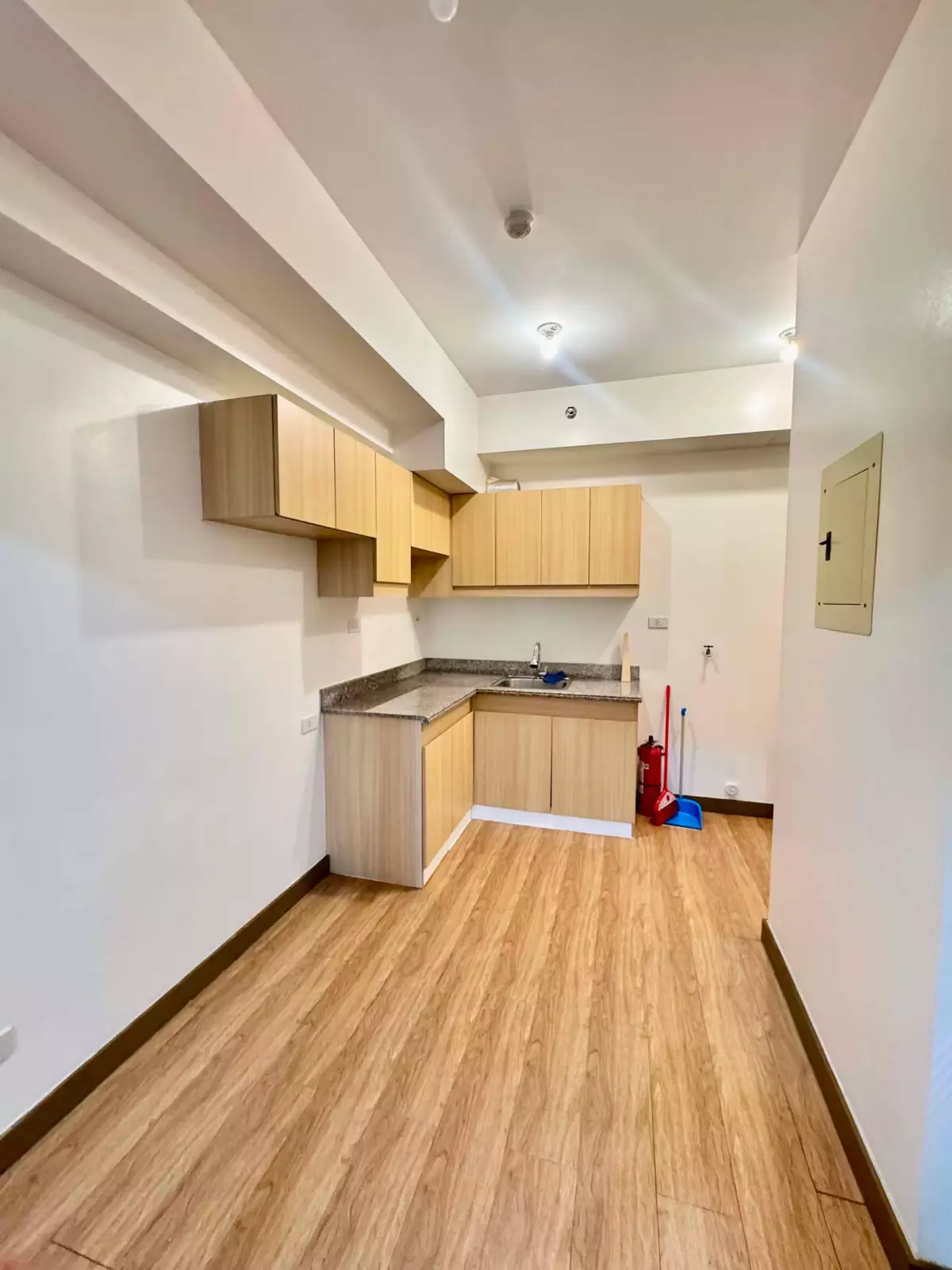 FOR RENT: Pet-Friendly Bare 1BR in Infina Towers, Cubao, QC — 1 Bedroom in Marilag, Quezon City, Metro Manila — Photo 6