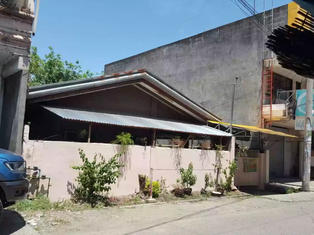 HOUSE AND LOT FOR SALE — House and Lot in Buhangin (Pob.), Davao City, Davao del Sur — Photo 2
