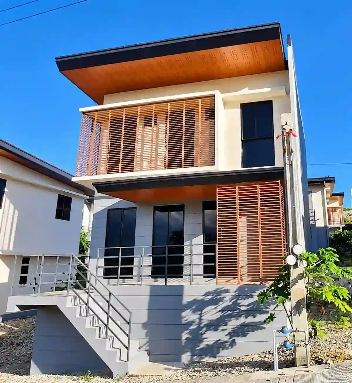 FOR SALE: 4BR House and Lot in Tamiao, Compostela — 117 sqm lot