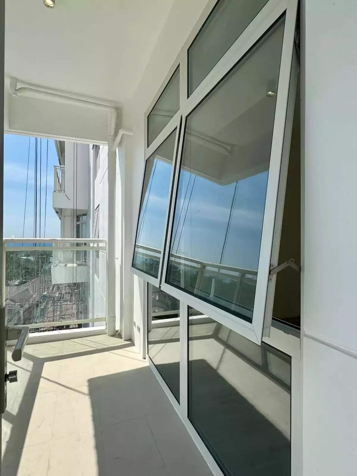 For Assume: 1BR Condo in Costa Mira Beachtown Mactan in Subabasbas, Lapu-lapu City — 40.5 sqm — 1 Bedroom in Subabasbas, Lapu-lapu City, Cebu — Photo 7