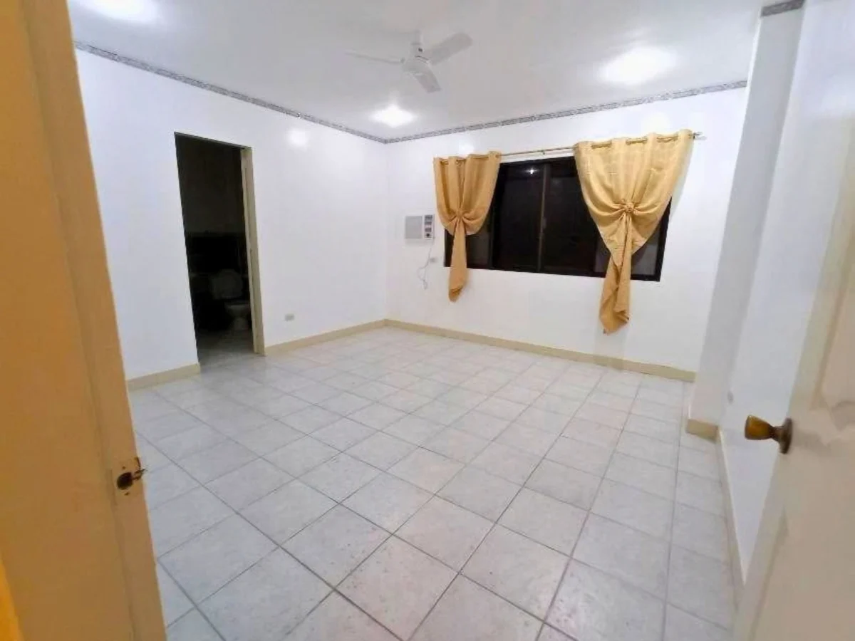 For Rent: 5BR House and Lot with parking in Busay, Cebu City — House and Lot in Cebu City, Cebu, 6000 — Photo 7